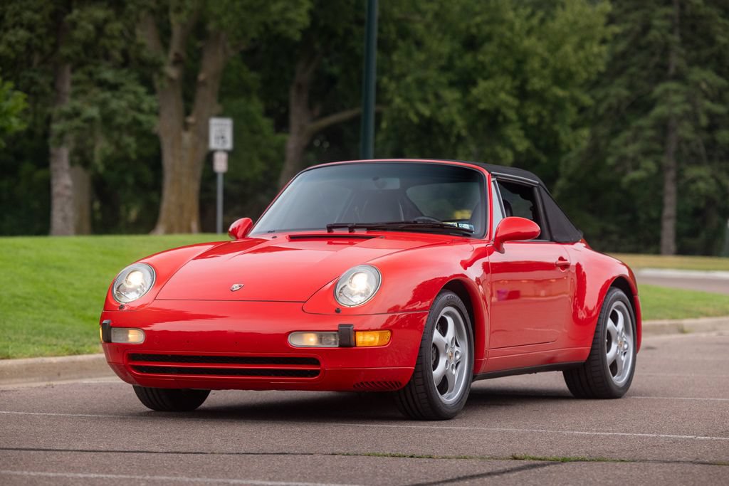 Used 1995 Porsche 911 Carrera RWD image 12