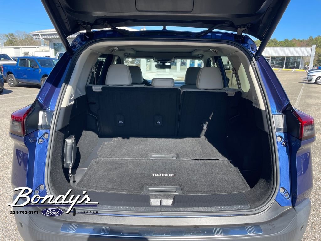 Used 2023 Nissan Rogue SL w/ SL Premium Package image 14