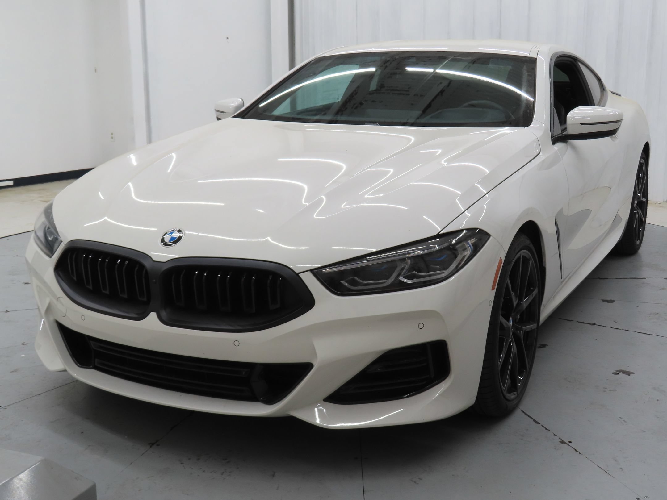 Used 2023 BMW 840i Coupe w/ M Sport Professional Package RWD image 8