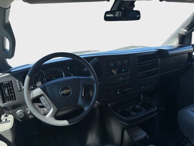 Used 2024 Chevrolet Express 3500 LS w/ Chrome Appearance Package RWD image 22
