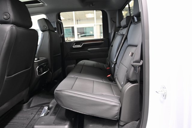 New 2026 GMC Sierra 3500 Denali w/ Denali Reserve Package image 15