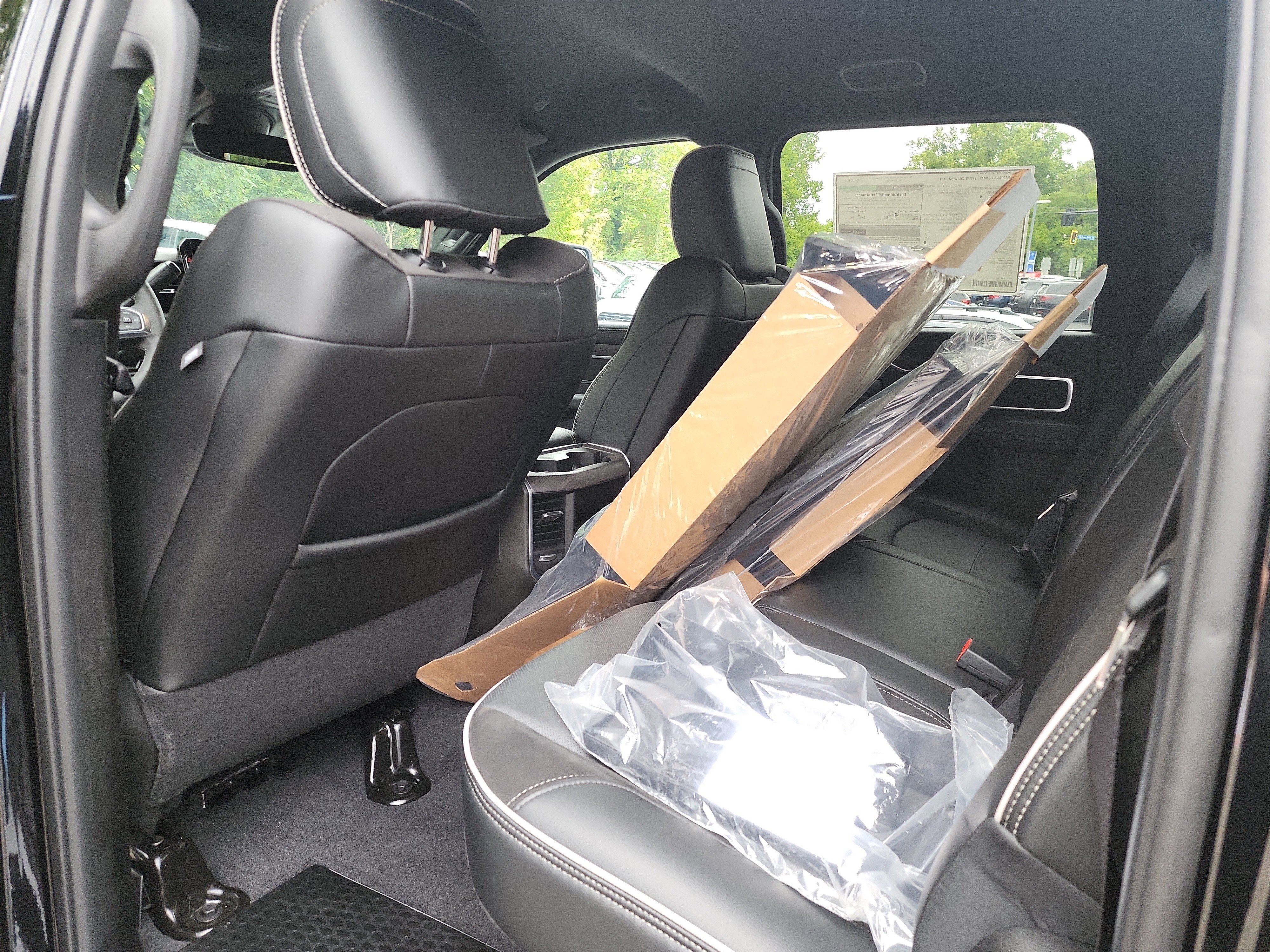 New 2025 RAM 2500 Laramie image 15