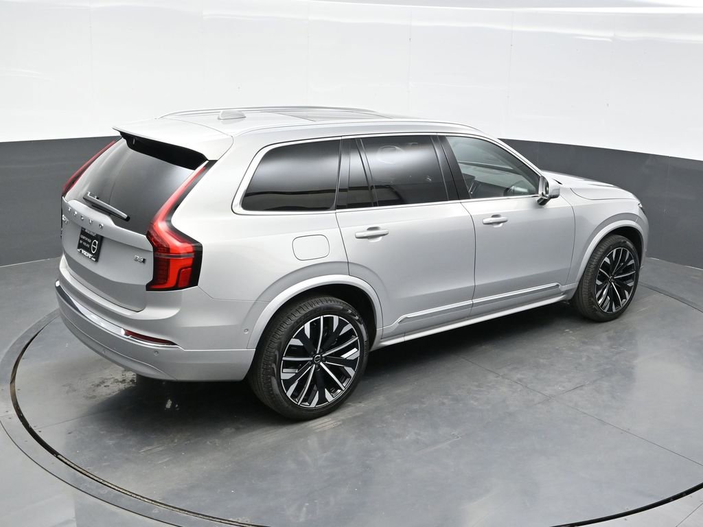 Used 2025 Volvo XC90 B6 Plus image 36