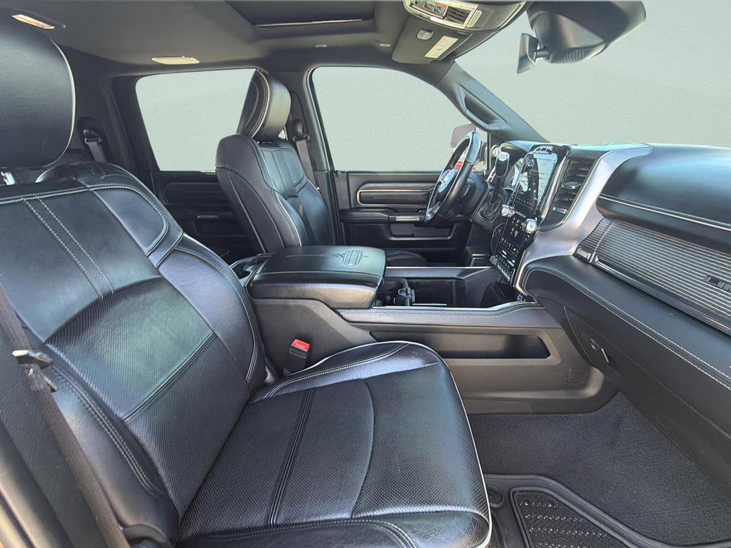 Used 2020 RAM 3500 Limited image 12