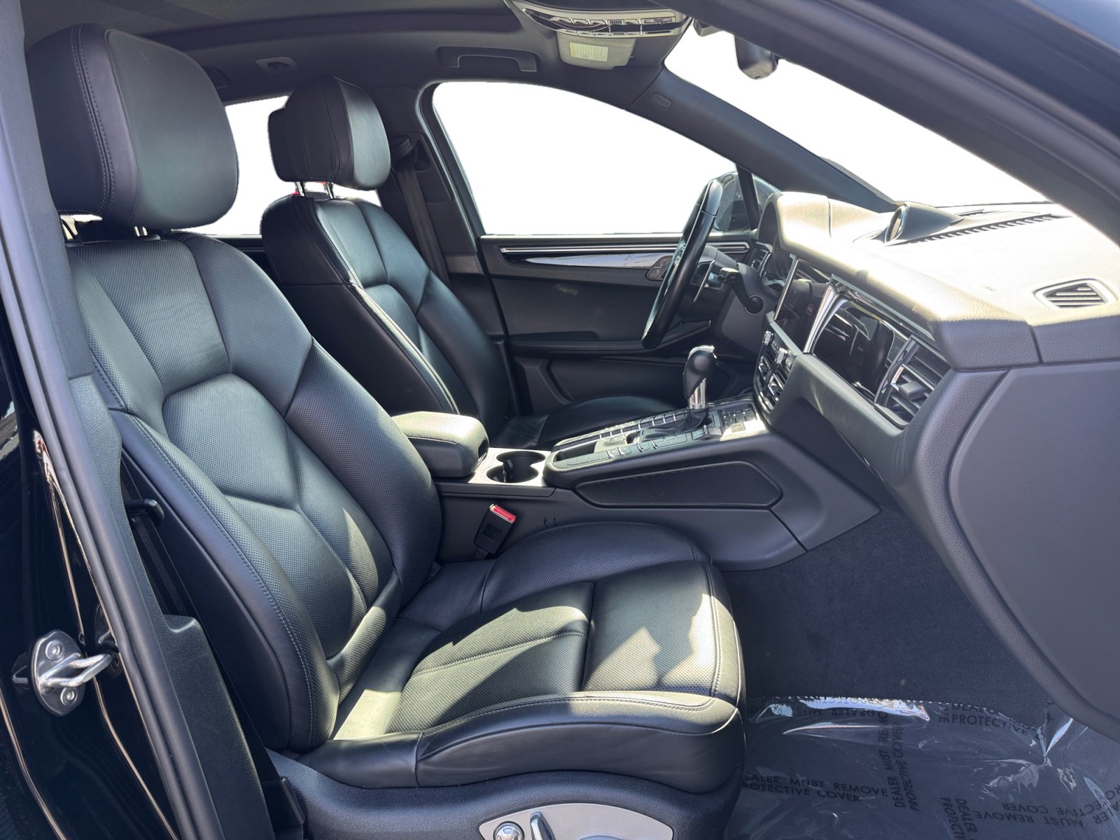 Used 2021 Porsche Macan S w/ Premium Package Plus AWD/4WD image 15