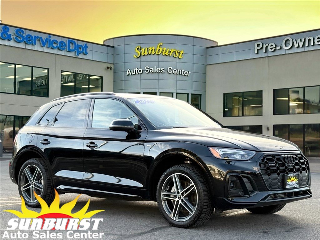 Used 2022 Audi Q5 e Premium Plus w/ Premium Plus Package