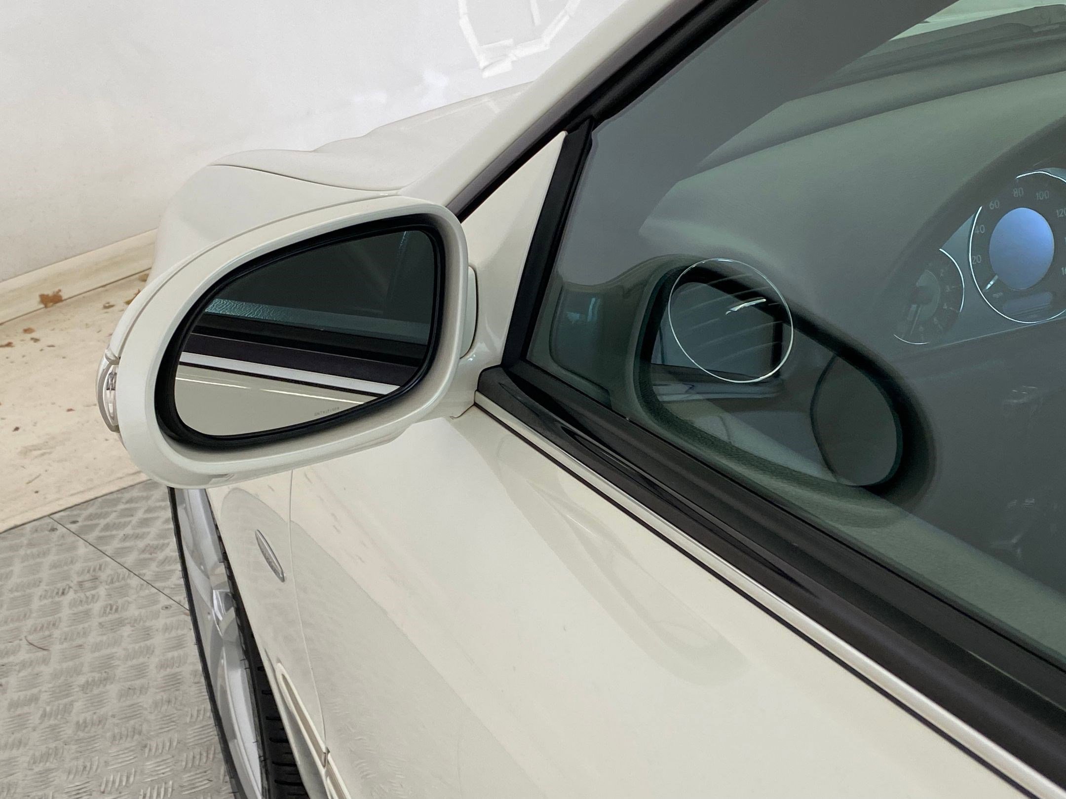 Used 2009 Mercedes-Benz CLK 350 Cabriolet image 21