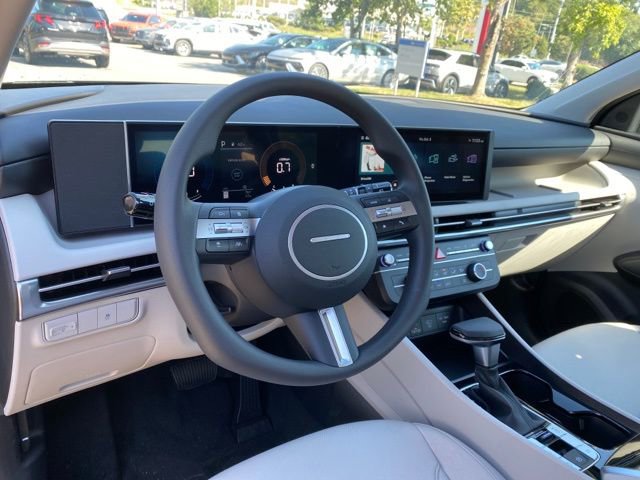 New 2026 Hyundai Tucson SE image 10