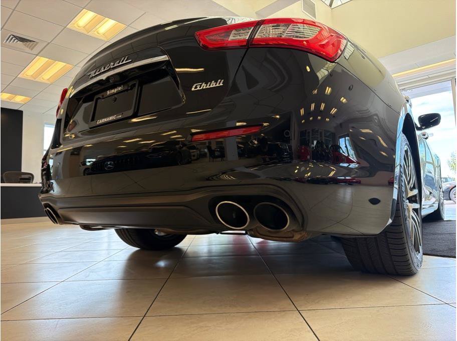 Used 2019 Maserati Ghibli RWD image 34