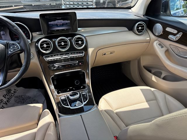 Used 2019 Mercedes-Benz GLC 300 4MATIC image 12
