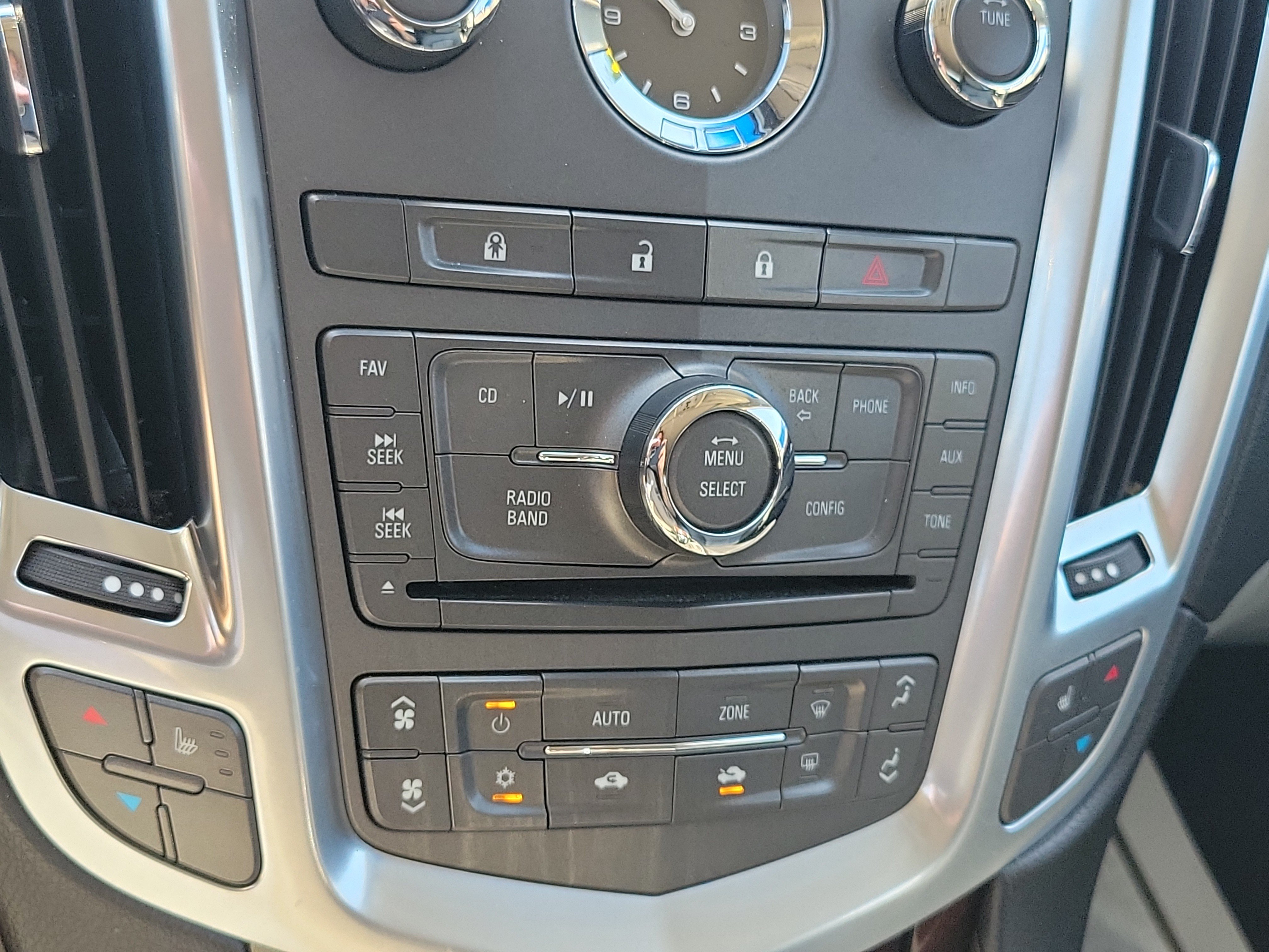 Used 2011 Cadillac SRX Luxury AWD/4WD image 23