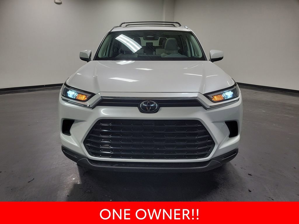 Used 2024 Toyota Grand Highlander XLE image 3