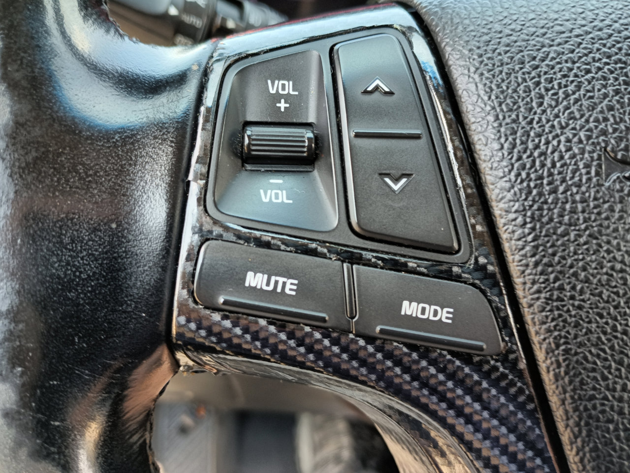 Used 2015 Kia Cadenza Limited image 27