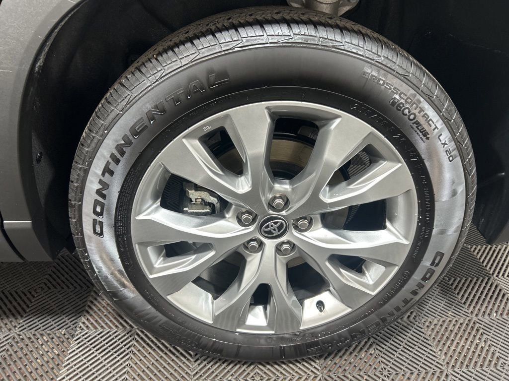 Used 2026 Toyota Grand Highlander Limited image 32