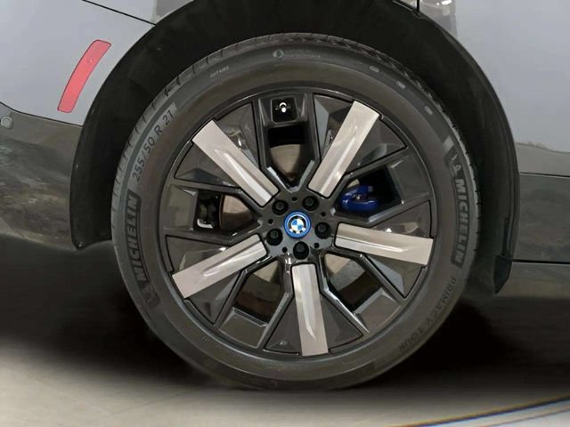Used 2023 BMW iX xDrive50 AWD/4WD image 96
