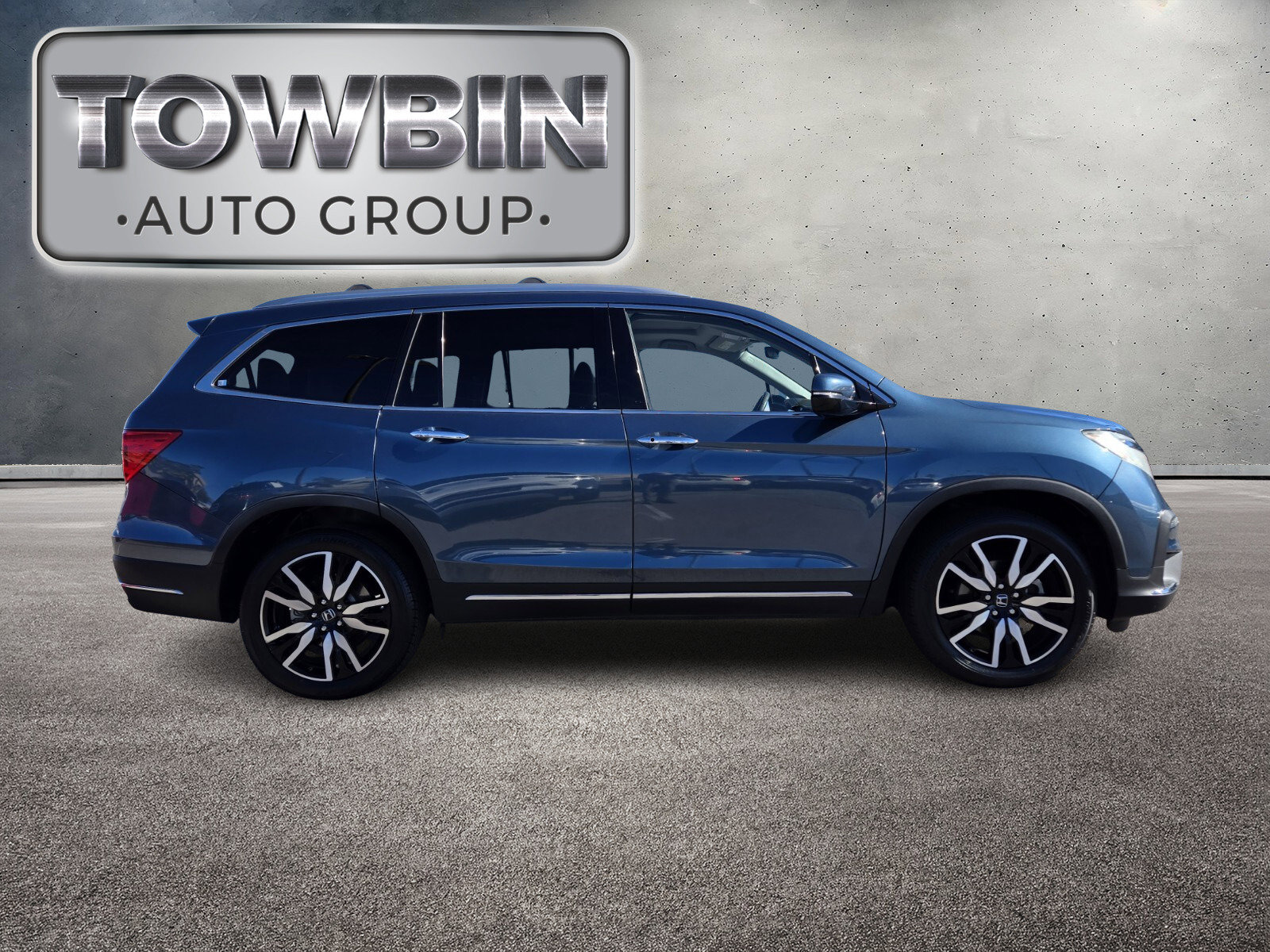 Used 2020 Honda Pilot Touring image 3