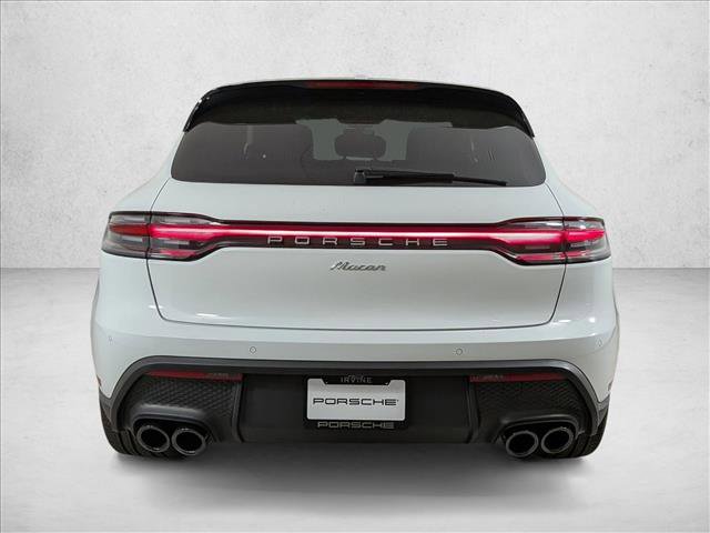 Certified 2025 Porsche Macan image 10