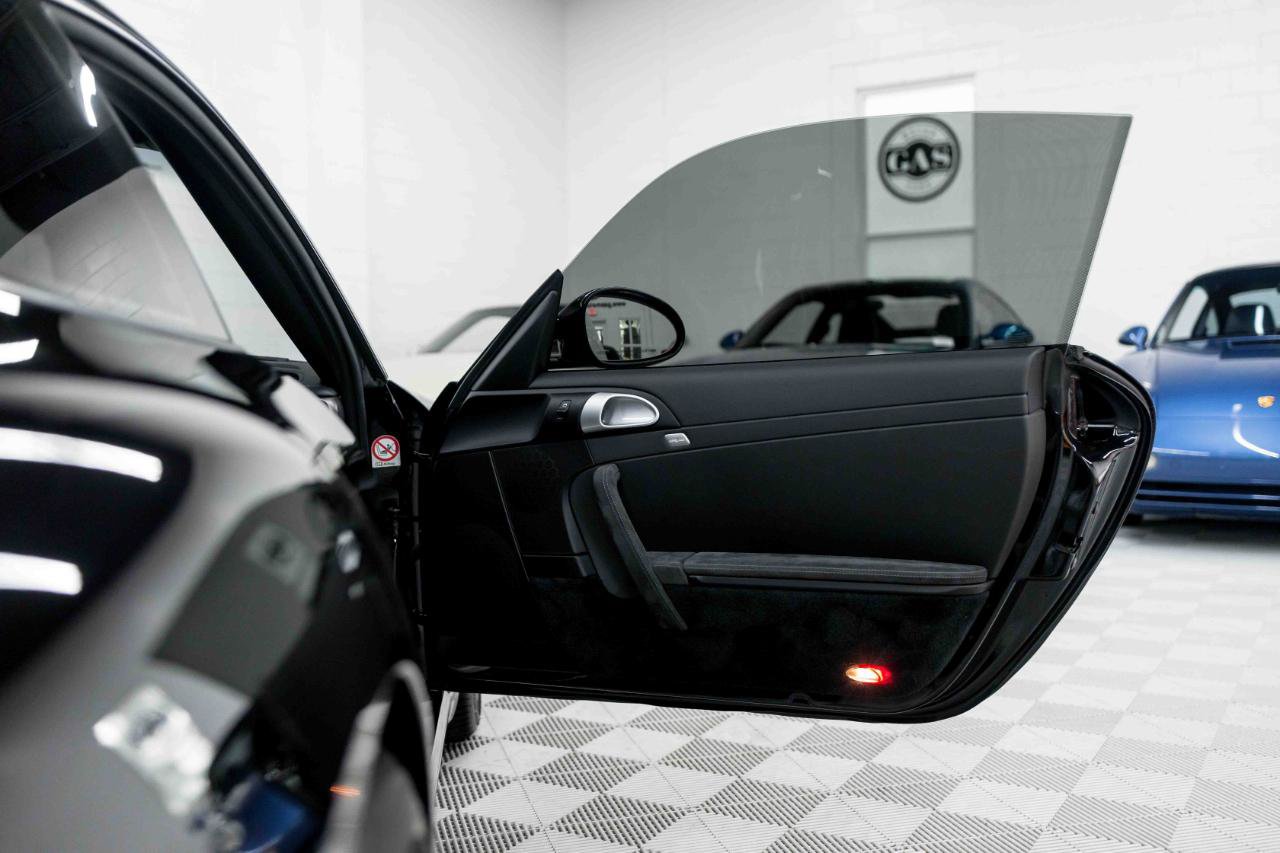 Used 2010 Porsche 911 GT3 RWD image 56