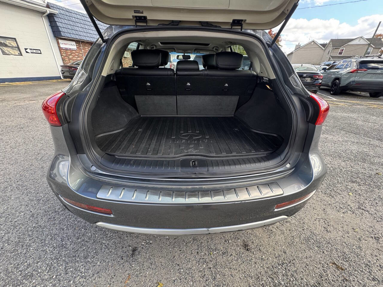 Used 2017 INFINITI QX50 2WD w/ Premium Package image 59