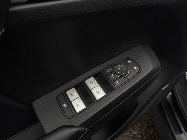 Used 2025 Mitsubishi Outlander Trail Edition image 13