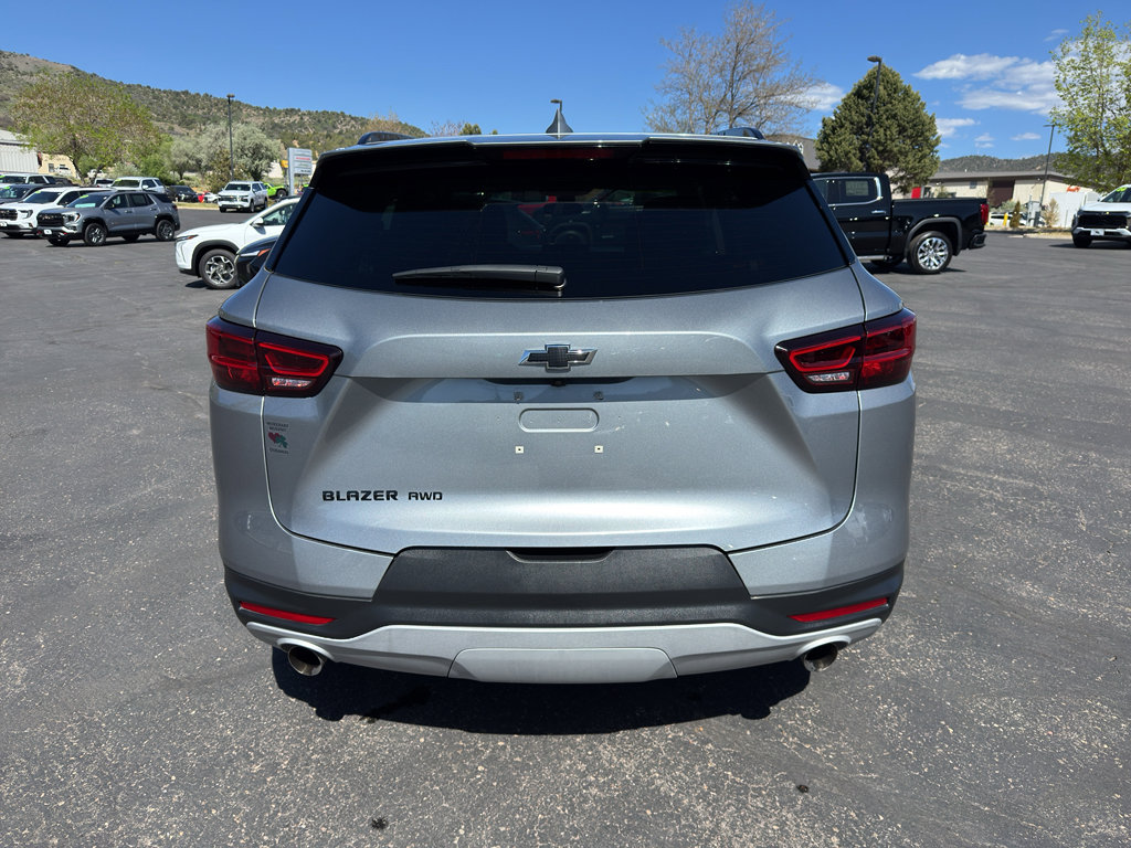 Used 2025 Chevrolet Blazer LT w/ Midnight/Sport Edition AWD/4WD image 6