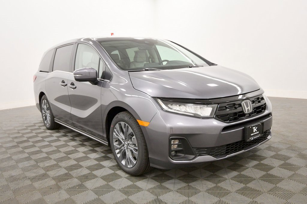 New 2026 Honda Odyssey Touring image 9