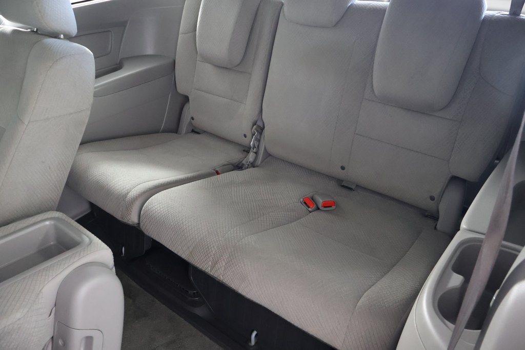 Used 2016 Honda Odyssey SE image 12