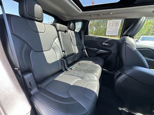 Used 2021 Jeep Cherokee Limited w/ Elite Package AWD/4WD image 27