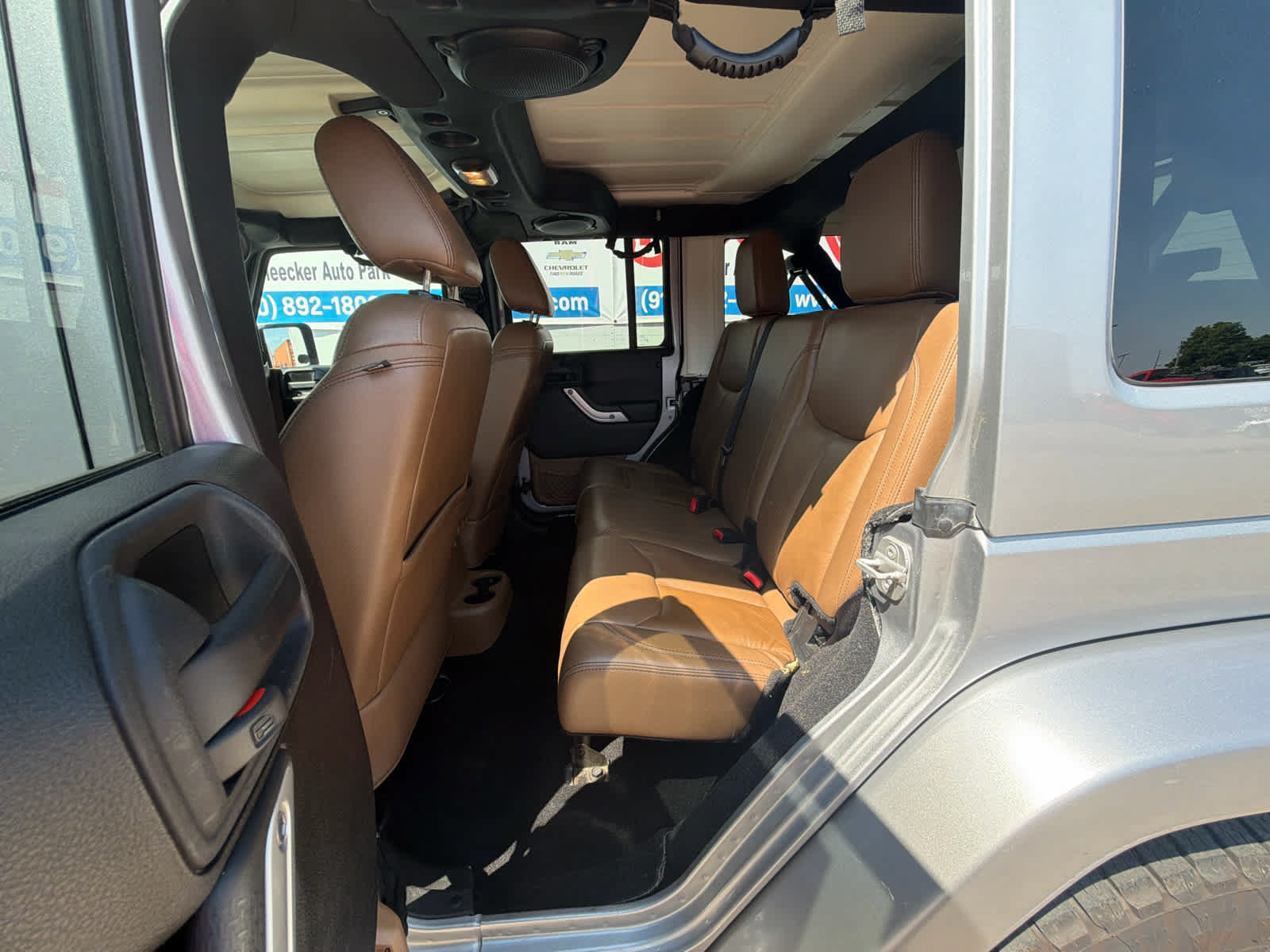 Used 2013 Jeep Wrangler Unlimited Sahara AWD/4WD image 32