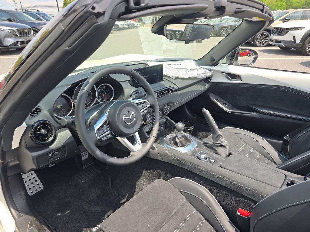 New 2026 MAZDA MX-5 Miata Club w/ Brembo/BBS Recaro Package RWD image 14