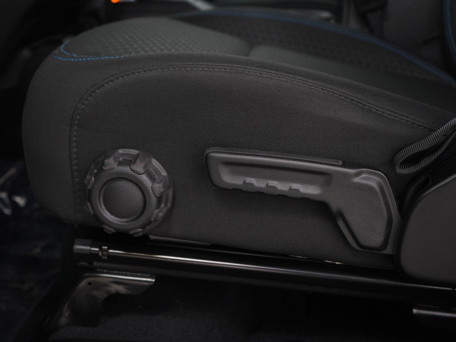 Used 2025 Jeep Wrangler Unlimited Rubicon 4xe w/ Safety Group image 27