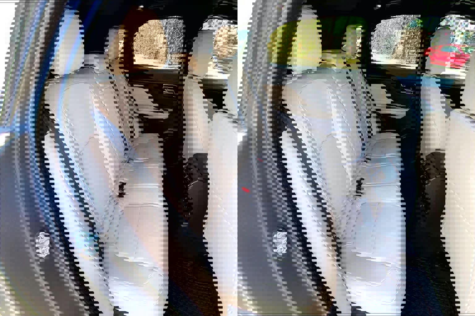 Used 2018 Jaguar F-PACE Premium image 20