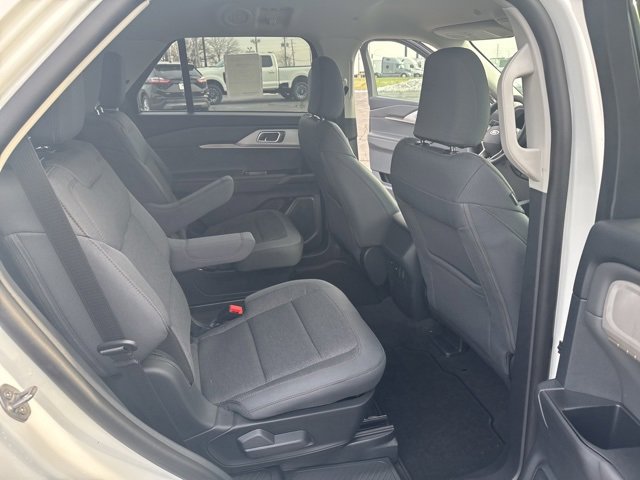 Used 2025 Ford Explorer Active image 39