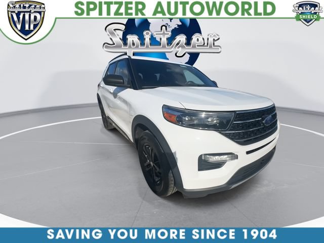 Used 2020 Ford Explorer XLT w/ Equipment Group 202A AWD/4WD image 3