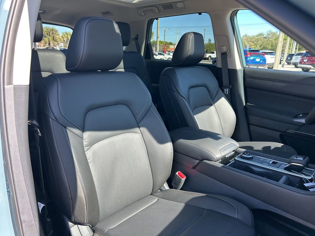 New 2026 Nissan Pathfinder SL w/ SL Premium Package image 45