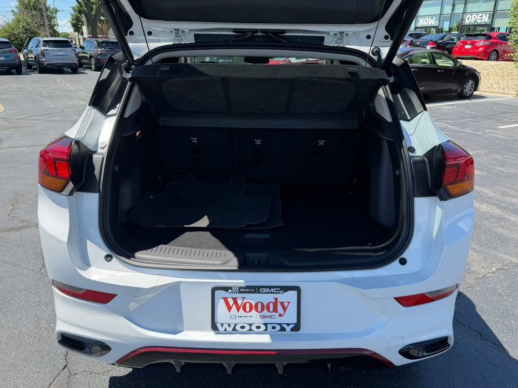 Certified 2023 Buick Encore GX Select w/ Sport Touring Package FWD image 10