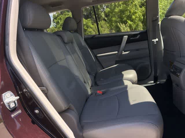 Used 2013 Toyota Highlander SE FWD image 14