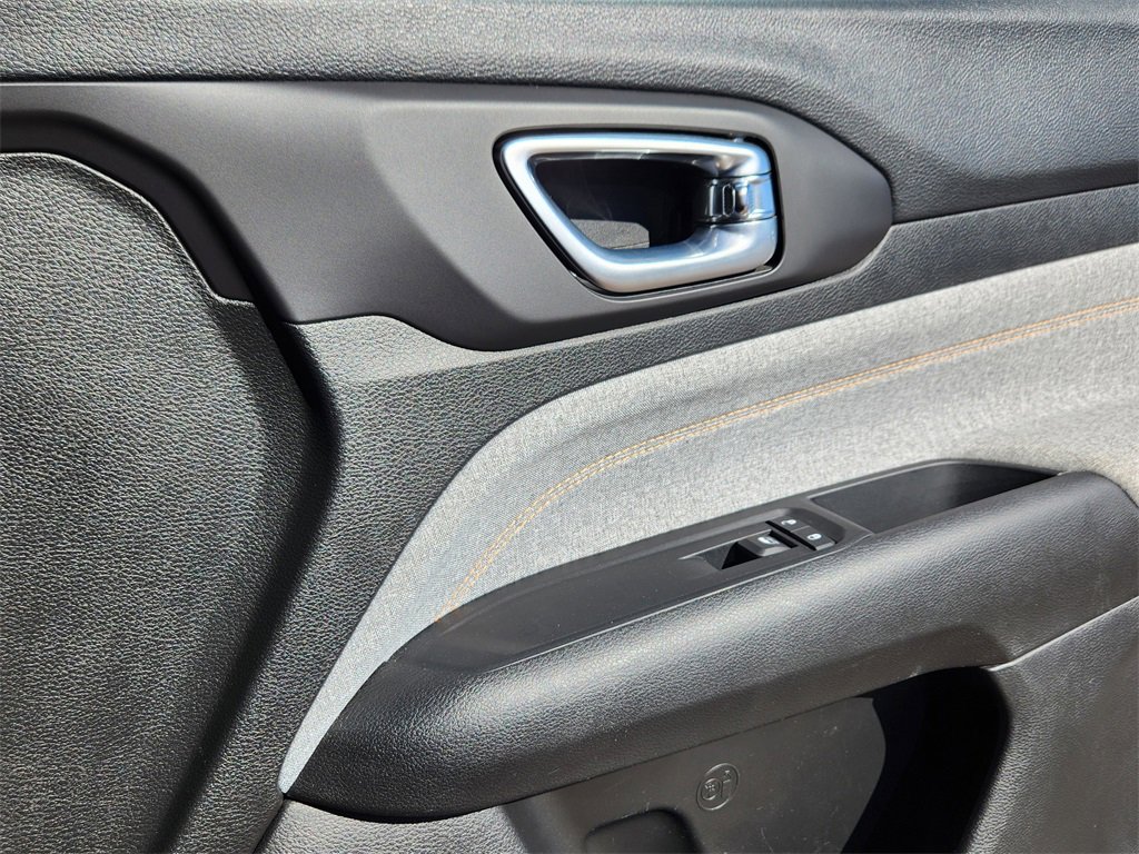 Used 2022 Jeep Compass Sport image 26