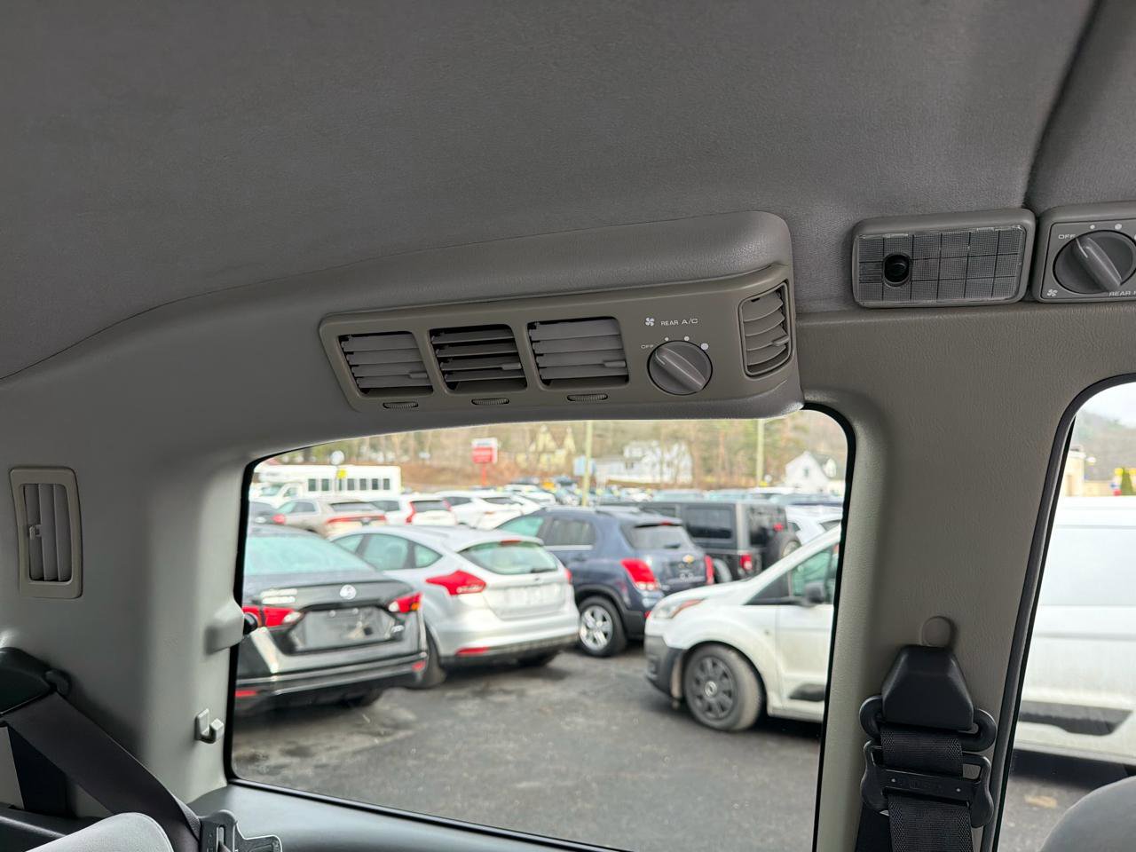 Used 1997 MAZDA MPV ES image 14