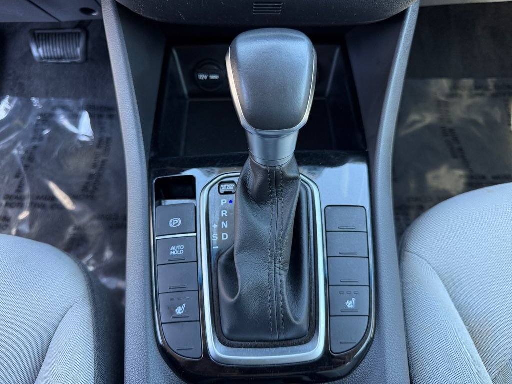 Used 2022 Hyundai Ioniq SE FWD image 18