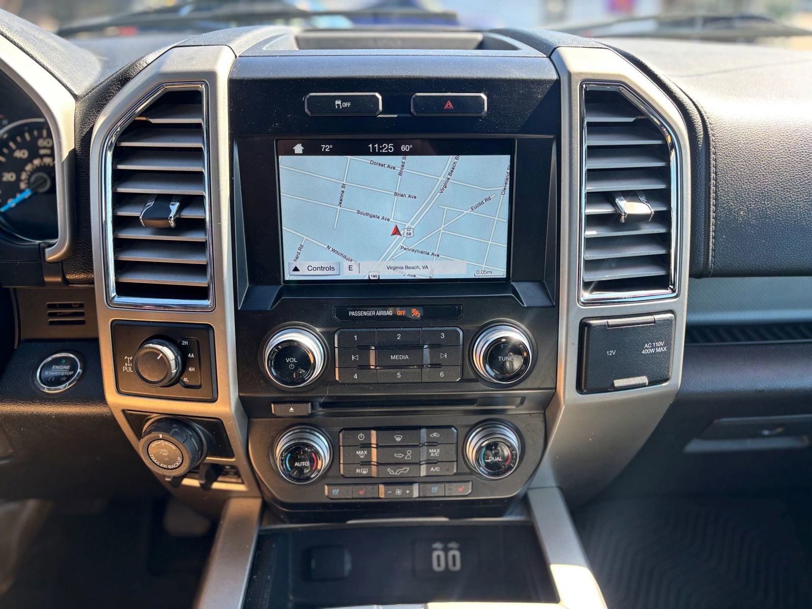 Used 2016 Ford F150 Lariat w/ Equipment Group 502A Luxury AWD/4WD image 21