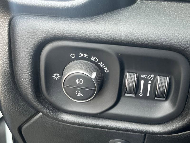 Used 2024 RAM 2500 Laramie w/ Cold Weather Group image 30