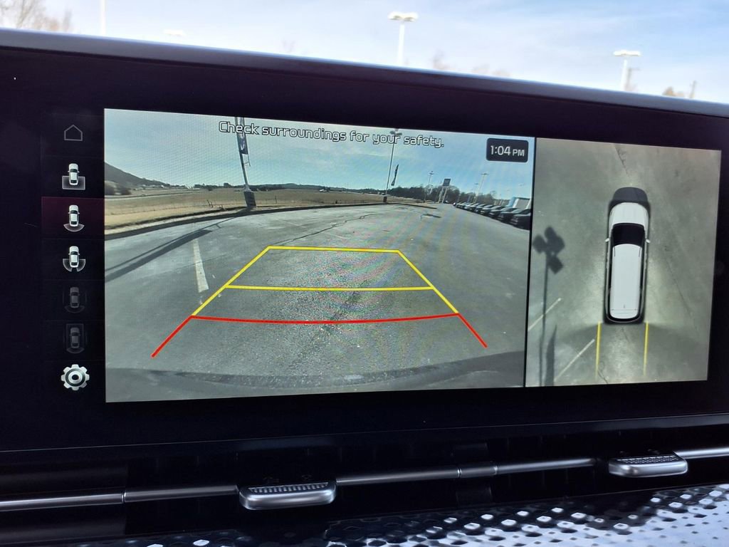 Used 2024 Kia Carnival SX Prestige image 19