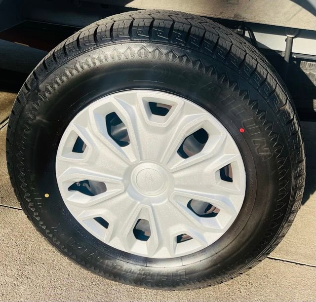 Used 2023 Ford Transit 350 XLT image 7