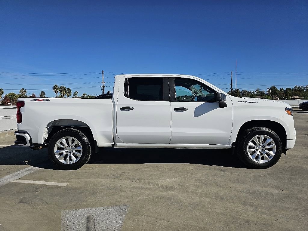 Used 2024 Chevrolet Silverado 1500 Custom image 9