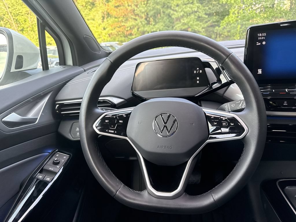 Used 2023 Volkswagen ID.4 Pro S AWD/4WD image 11