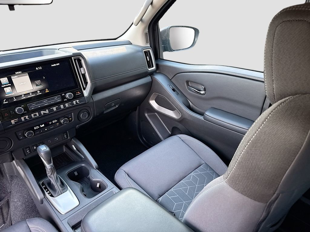 Used 2025 Nissan Frontier SV w/ SV Convenience Package image 22