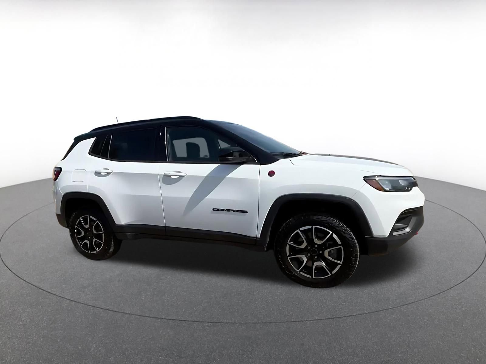 Used 2025 Jeep Compass Trailhawk AWD/4WD video 2