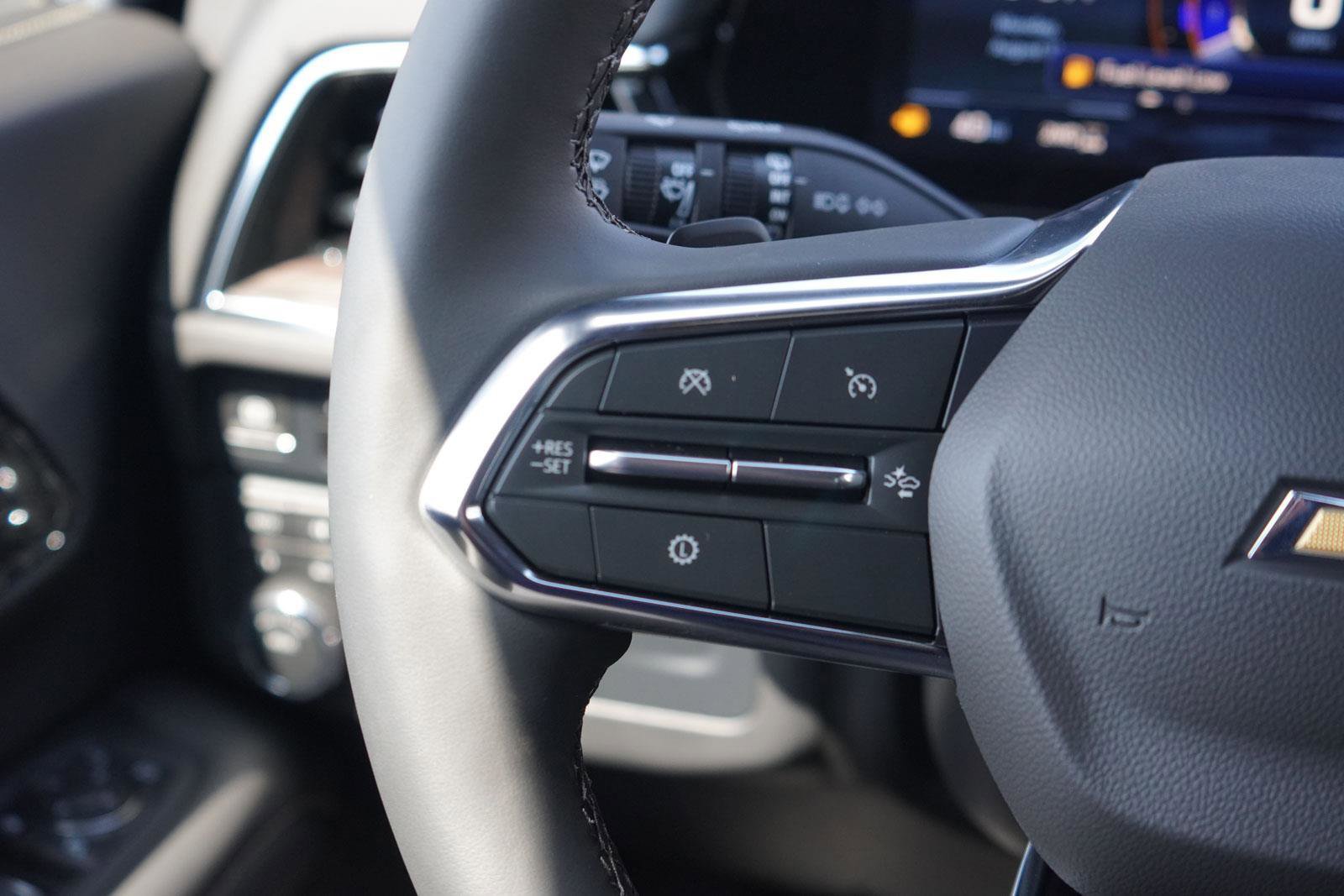 New 2025 Chevrolet Suburban Premier image 14