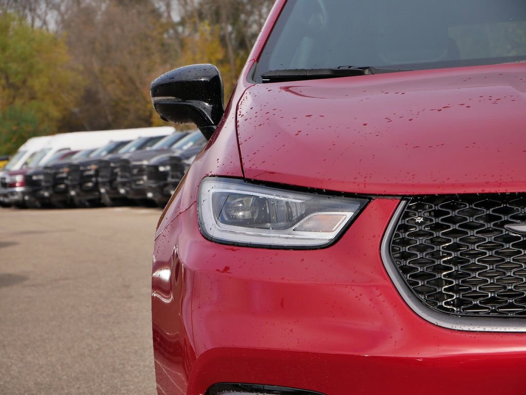 New 2026 Chrysler Pacifica Select image 50